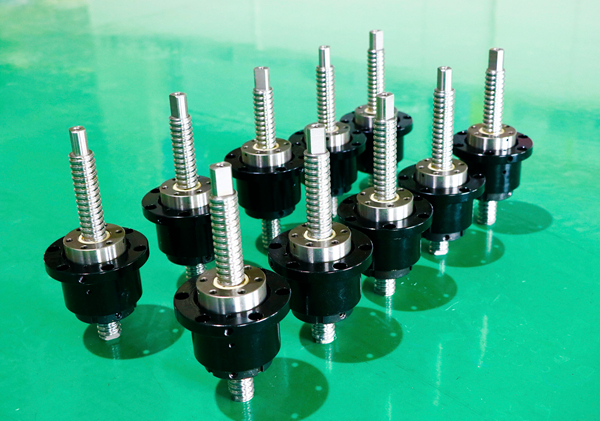 螺母旋轉式滾珠絲杠副